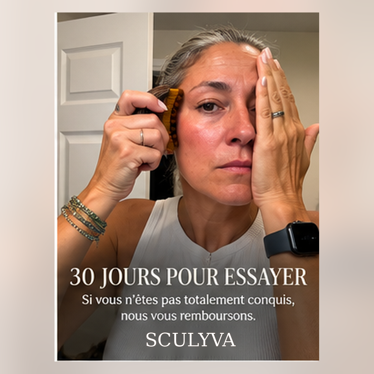 Démonstration du massage du visage avec la brosse SCULYVA